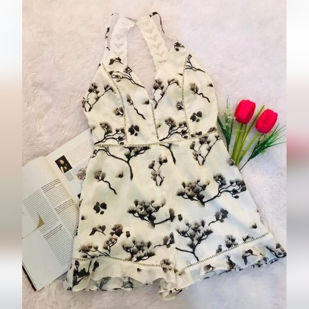 Sugarlips Floral Lace-Back Romper